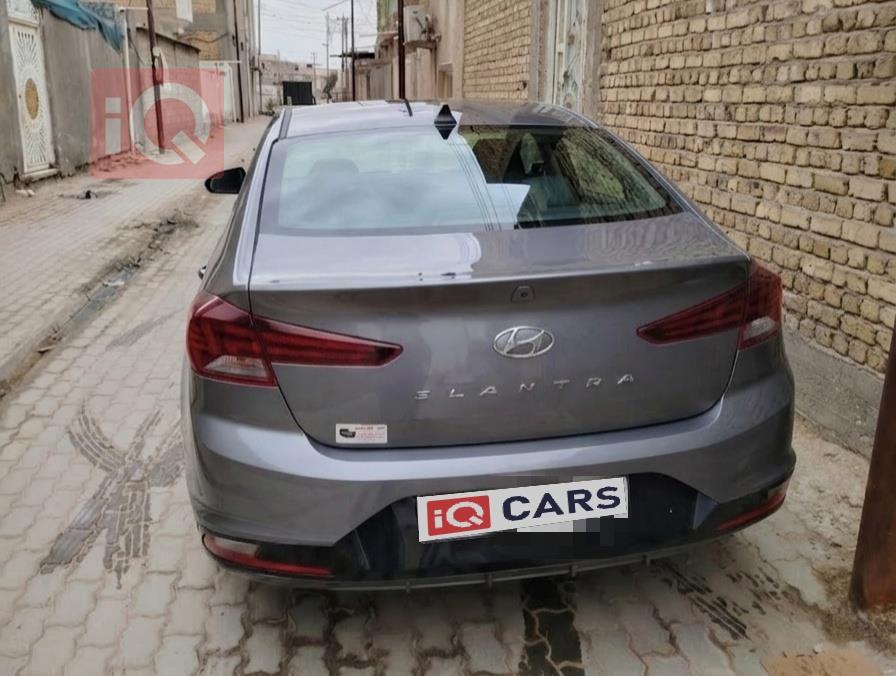 هيونداي النترا